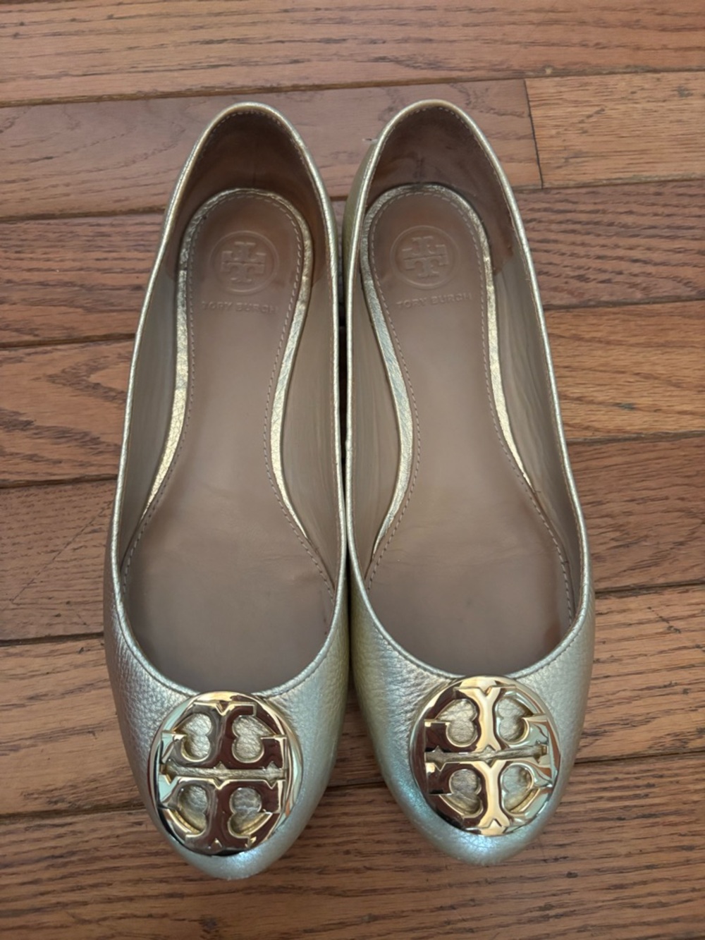 Tory Burch Gold Logo Round-Toe Ballet Flats